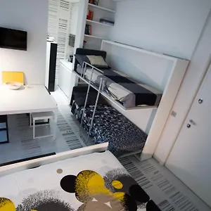 Stylish Mini In The Heart Of Milano Apartamento